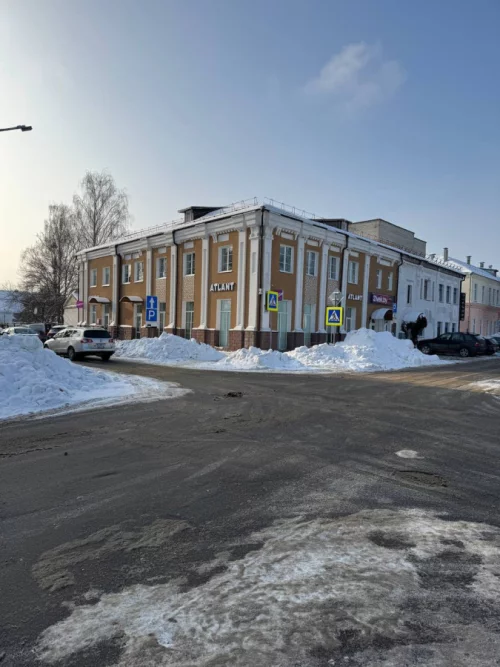 Здание по улице Комсомольская, д. 25 общей площадью 601, 6 кв.м