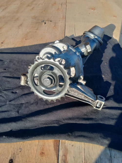 Насос масляный к Mercedes Sprinter, 1997г, 2.3 дизель 601 мотор