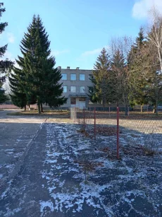 Трехэтажное административное помещение