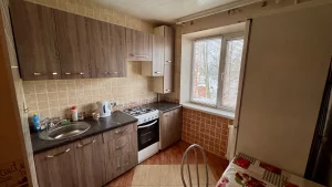 Благоустроенная двухкомнатная квартира в центре