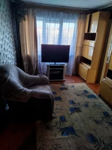 2х комнатную квартиру на длительный срок