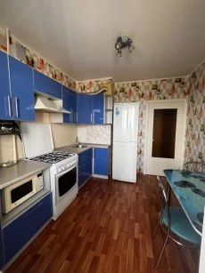 Трехкомнатная квартира на ул. Ковзана, д. 56