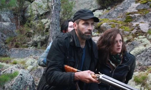 Преимущества онлайн-просмотра сериалов: почему это стало так популярно?