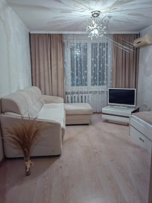 Двухкомнатная в центре