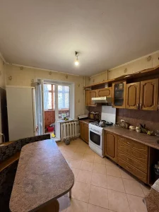 Трехкомнатная квартира по пр-ду Звёздный, д. 13