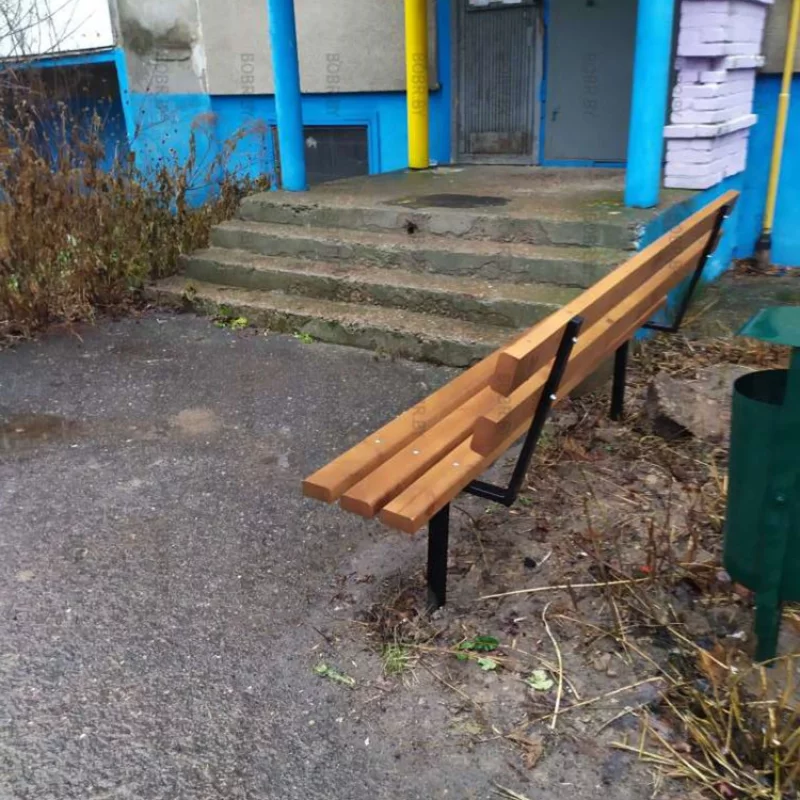 Новенькие лавочки
