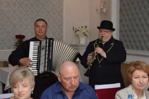 Тамада и музыка на торжество