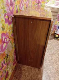 Стол книга 20р