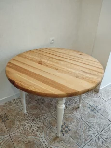 Стол обеденный круглый из массива (D110см)