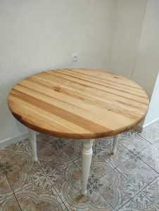 Стол обеденный круглый из массива (D110см)