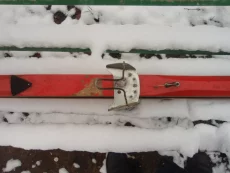 Лыжи беговые с жестким креплением