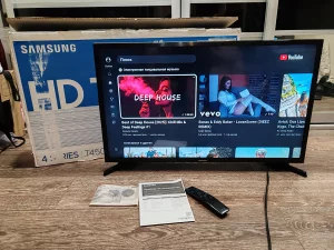Телевизор Samsung UE32T4500AU Smart TV, Wi-Fi