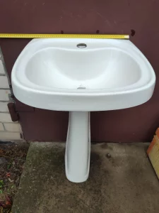 Раковина с пьедесталом