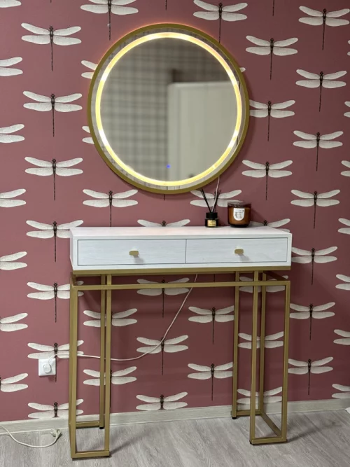 Рабочее место в аренду для бровиста/визажиста