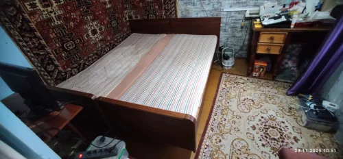 Две кровати с матрасами