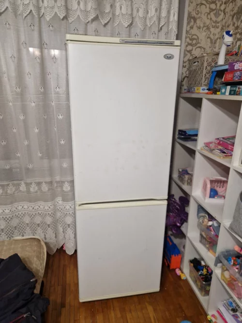 Продам холодильник Атлант
