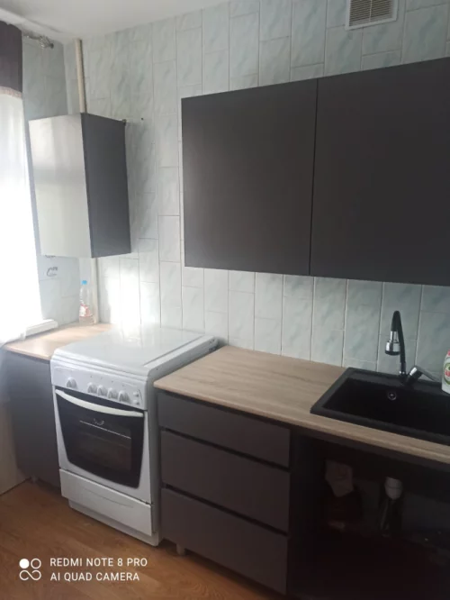 Квартиру, долгосрочно