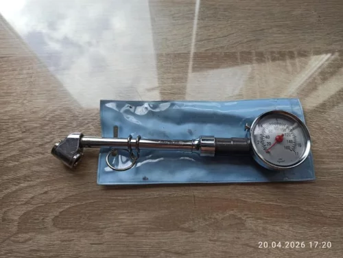 Манометр автомобильный, 0-11 атм