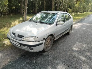 Рено меган 2000г. 1.6 бензин 2100 бел.руб