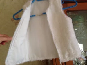 Меховая жилеточка