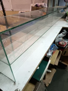 Полка- витрина 160*20*26 см (торговое оборудование)