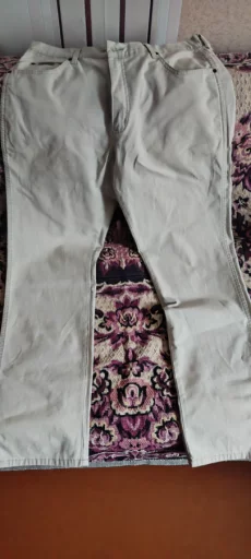 Джинсы