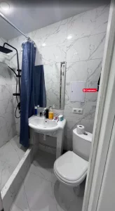 Квартиру в хорошем районе на длительный срок