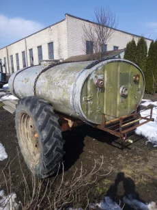 Бочка (цистерна) на колесах