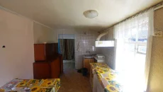 Крепкий бревенчатый дом с газ. отопл. по ул. Колхозная (авиагородок)