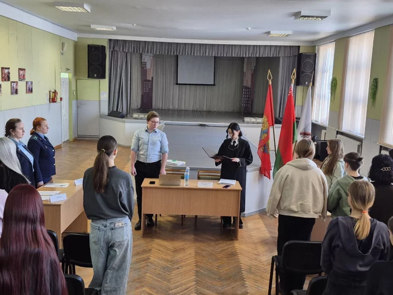 Когда прогул стоит слишком дорого: Суд обязал выпускницу бобруйского колледжа вернуть 8870 рублей за обучение