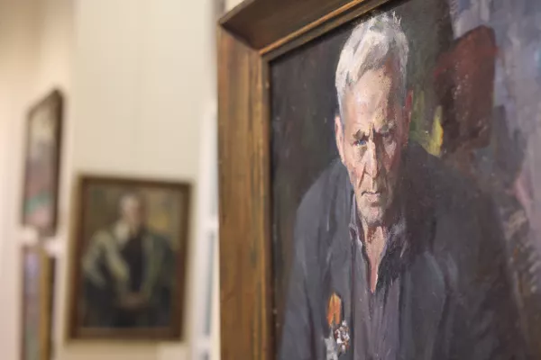 Репортаж BOBR.BY с открытия выставки «Город, в котором я остался» к 100-летию Абрама Рабкина