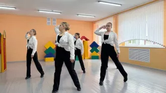 Танцы, песни и улыбки: в Бобруйске отметили День семьи концертом для детей и матерей