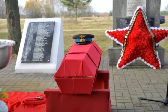 Неизвестные герои неба: под Бобруйском предали земле экипаж, погибший в 1941-м