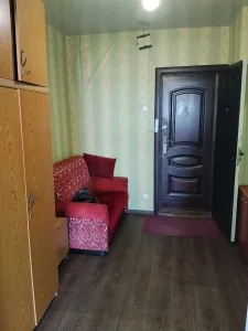 1 комнатную квартиру на длительный срок