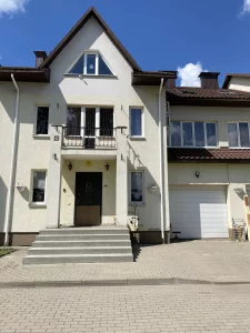 Комфортабельный коттедж. Дорого