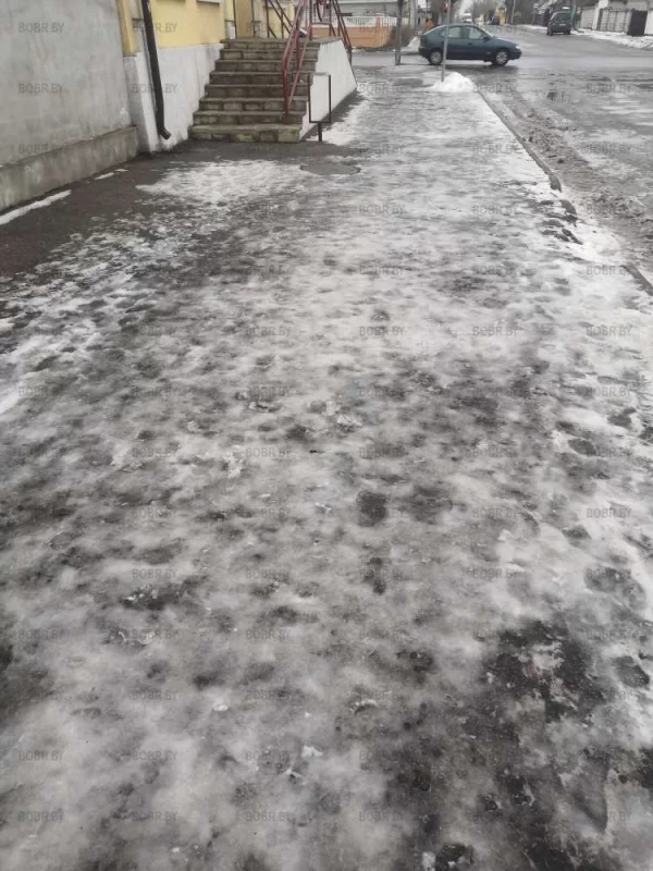 Ледяной тратуар