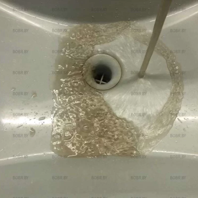 Вот такая вода из крана на Чонгарского 81