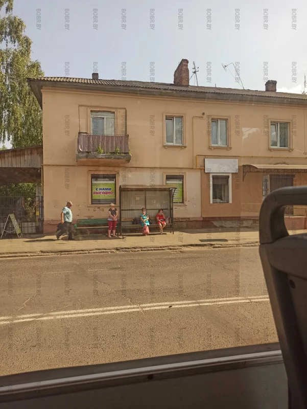 Обваливающиеся края тротуаров на Держинского - это норма?