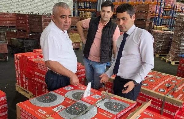 Представители Бобруйского завода тракторных деталей приняли делегацию из Узбекистана: обе стороны нацелились на укрепление партнёрских связей