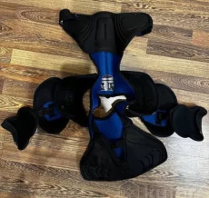 Нагрудник хоккейный