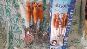 Набор кухонных принадлежностей