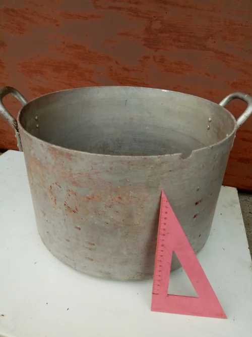 Кастрюля алюминиевая