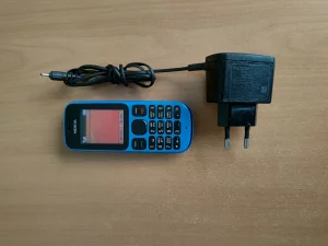 Кнопочный телефон Nokia 100 без камеры (для армии)