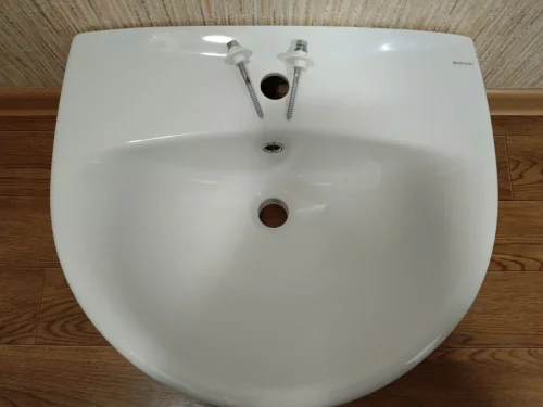 Умывальник Керамин