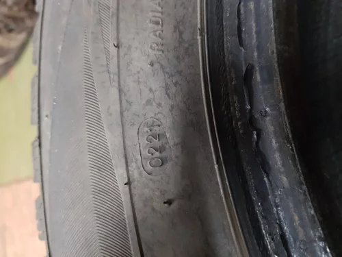 Комплект зимних шин 195/75R16C Viatti Vettore Brina 550р