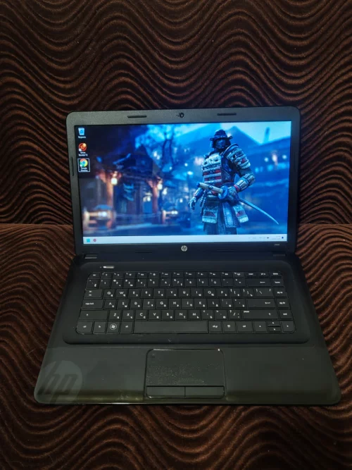 Шустрый ноутбук HP 2000