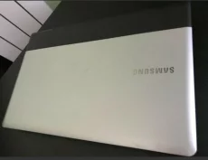 Ноутбук Samsung