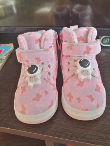 Костюмы для девочек рост 80, ботинки весна