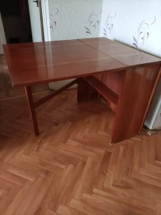 Стол-книга
