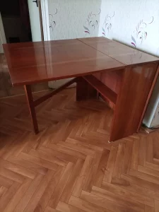 Стол-книга